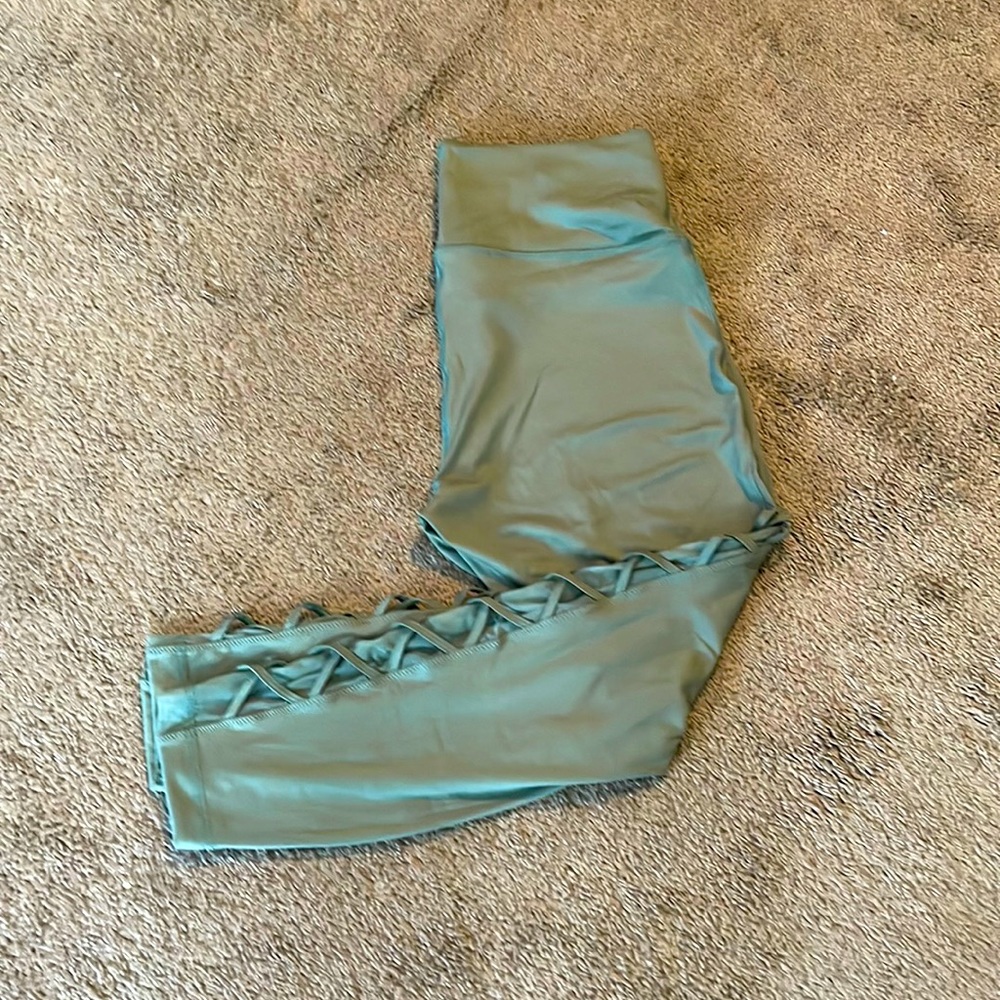 Victoria’s Secret Incredible Leggings